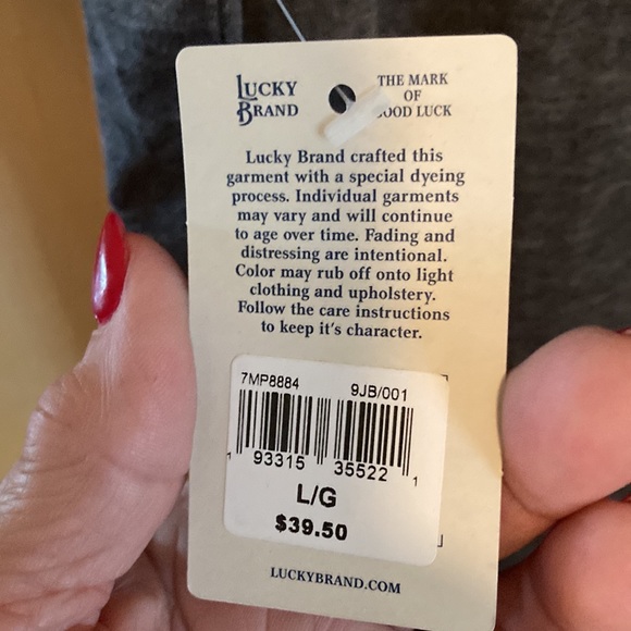 Lucky brand. Size large - Picture 5 of 6